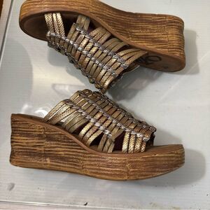 OTBT Size  8 Womens' Woven Bronze and Silver Platform Slide  Sandals